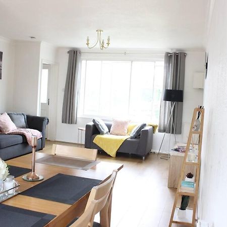 Stanwell Private & Comfortable 2 Bedroom Home Away From Home מראה חיצוני תמונה