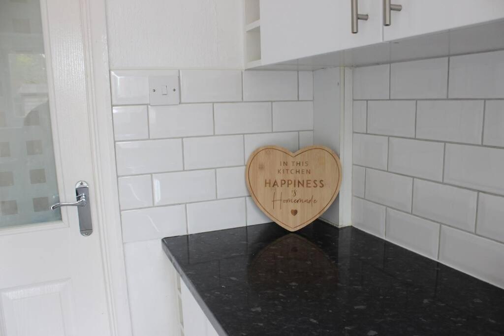 Stanwell Private & Comfortable 2 Bedroom Home Away From Home מראה חיצוני תמונה